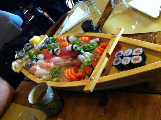 Tsuru Sushi